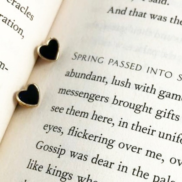 Alquimia Black Heart Earrings - Picture 1 of 5